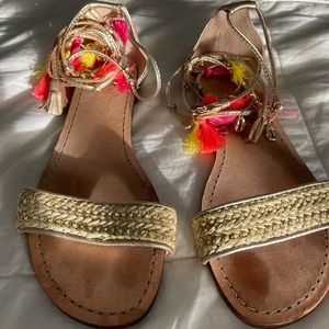 Lilly Pulitzer Strappy Summer Sandals with Gold Charms Size 8